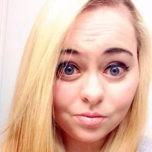 Meet your Posher, Caitlin